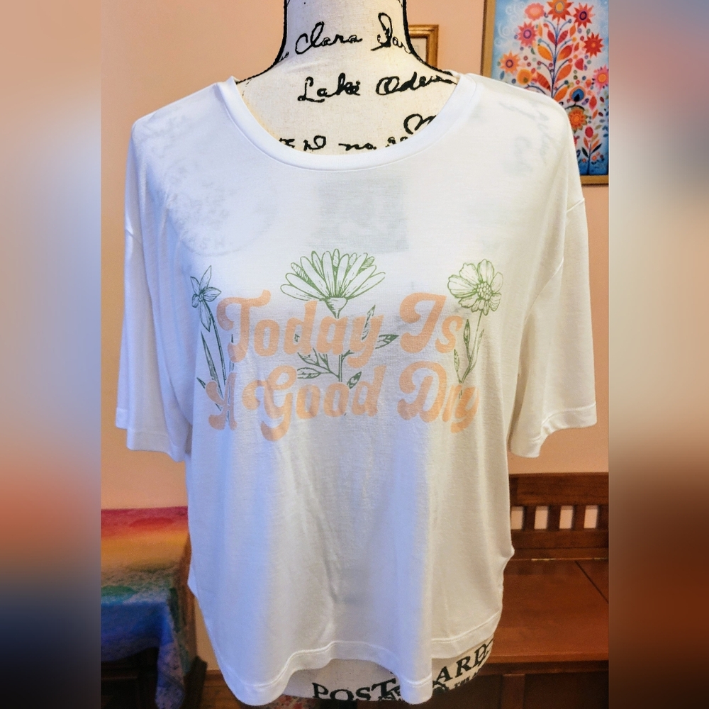 NWOT Gap Body Super Soft 'Today is a Good Day' Boxy Tee, M, Cozy